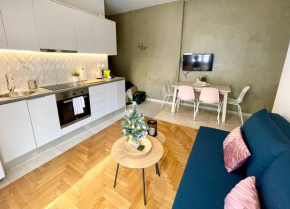 Koukaki Charm: 2BR Haven in the Heart of Athens!
